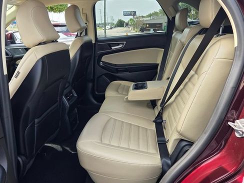 Used 2024 Ford Edge SEL AWD/4WD image 12