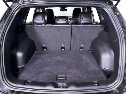 Used 2024 Jeep Compass Limited image 27