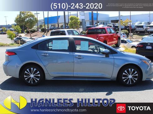 Used 2023 Toyota Corolla LE FWD image 6
