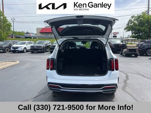 Certified 2023 Kia Sorento S w/ Panoramic Sunroof Package FWD image 52