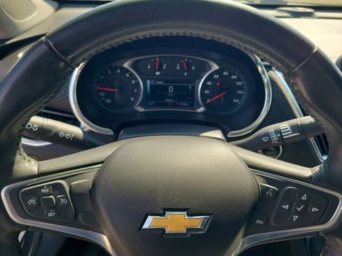Used 2018 Chevrolet Malibu LT FWD image 19