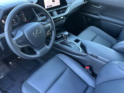 Used 2024 Lexus UX 250h FWD image 10
