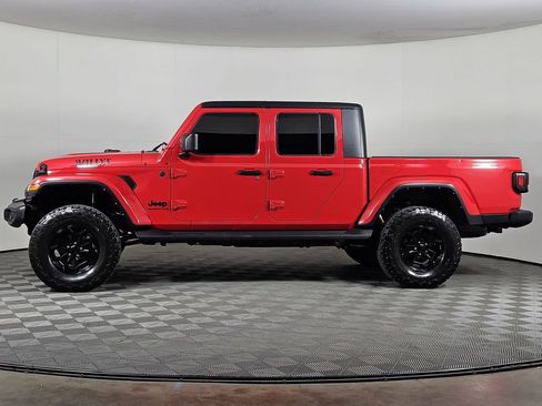 Used 2022 Jeep Gladiator Sport AWD/4WD image 3