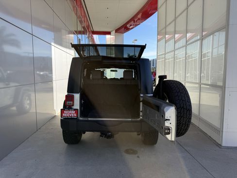 Used 2010 Jeep Wrangler Unlimited Sport image 56