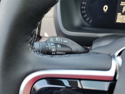 New 2026 Volvo XC90 B6 Ultra image 18