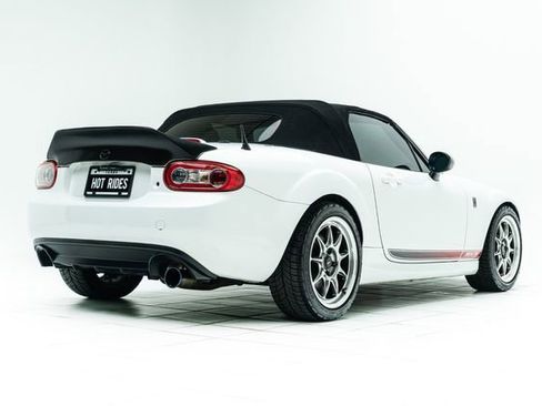 Used 2015 MAZDA MX-5 Miata Club RWD image 12