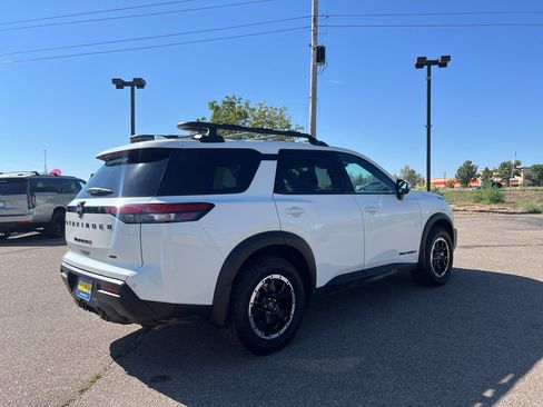 Used 2025 Nissan Pathfinder Rock Creek AWD/4WD image 34