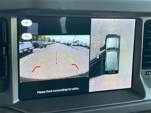 New 2025 Ford Bronco Badlands image 8