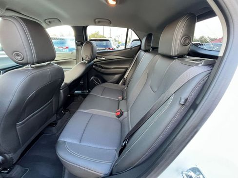Used 2025 Buick Encore GX Preferred image 23