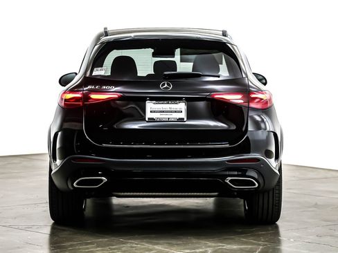 New 2026 Mercedes-Benz GLC 300 image 3