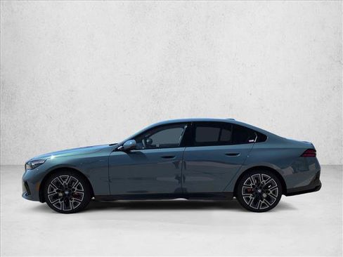 New 2026 BMW 530i w/ M Sport Package RWD image 5