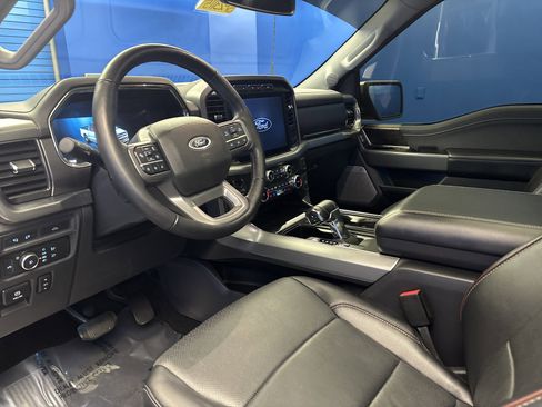 Used 2022 Ford F150 Lariat w/ Equipment Group 502A High image 11