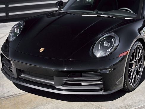 Used 2026 Porsche 911 Targa 4S AWD/4WD image 8