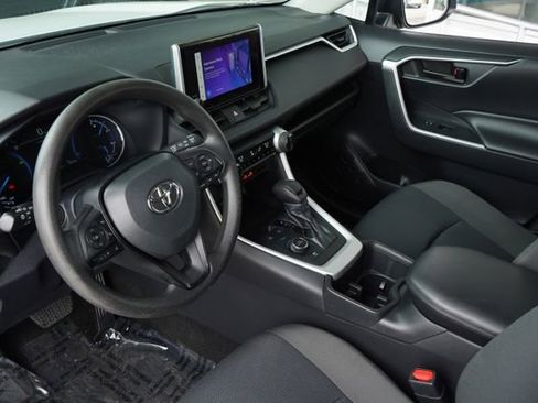 Used 2023 Toyota RAV4 LE AWD/4WD image 2