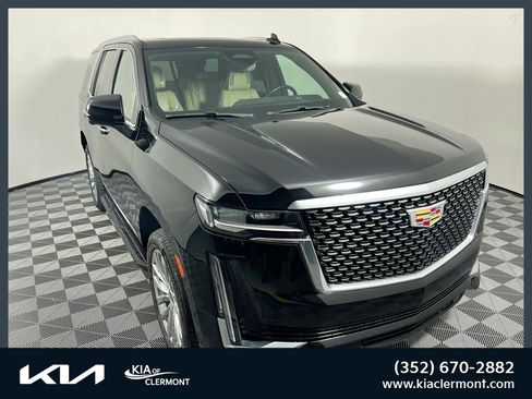 Used 2024 Cadillac Escalade Premium Luxury RWD image 1