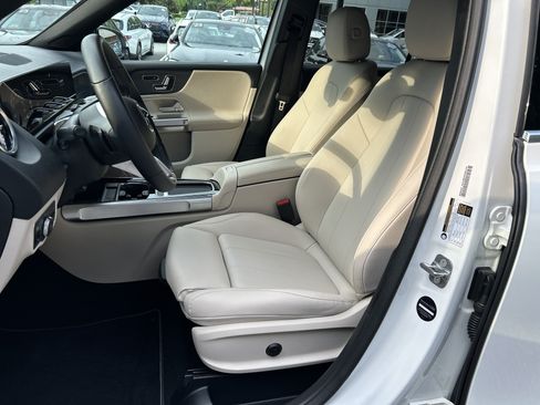 Certified 2024 Mercedes-Benz GLB 250 image 21