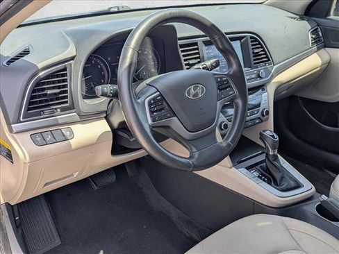 Used 2017 Hyundai Elantra Value Edition FWD image 10