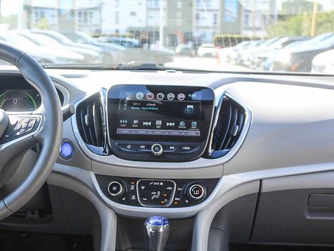 Used 2017 Chevrolet Volt LT w/ Comfort Package image 13