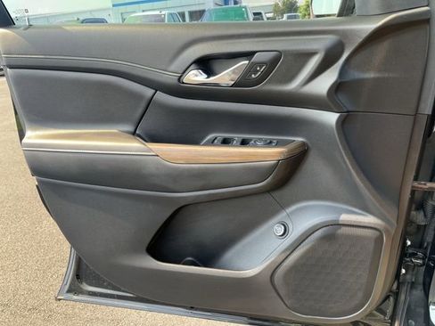 Used 2019 GMC Acadia SLE w/ Driver Alert Package I image 21