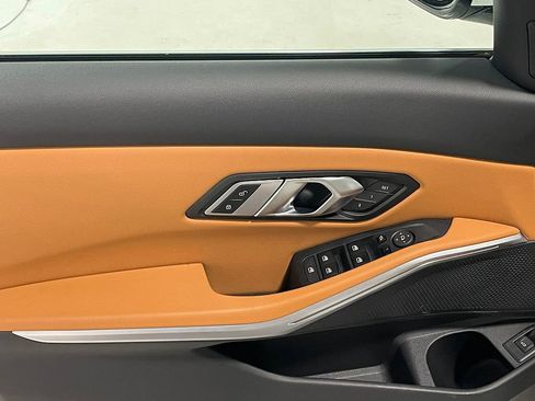 Used 2023 BMW 330i xDrive 330i xDrive w/ Convenience Package image 17