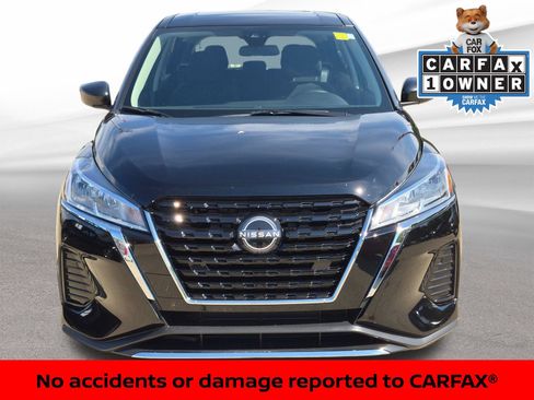 Certified 2025 Nissan Kicks Play S FWD image 3