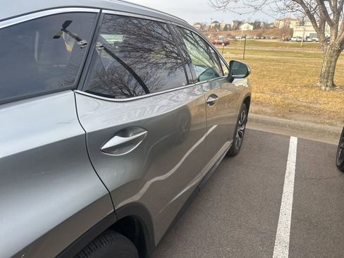 Used 2018 Lexus RX 350L 350L w/ Premium Package image 17