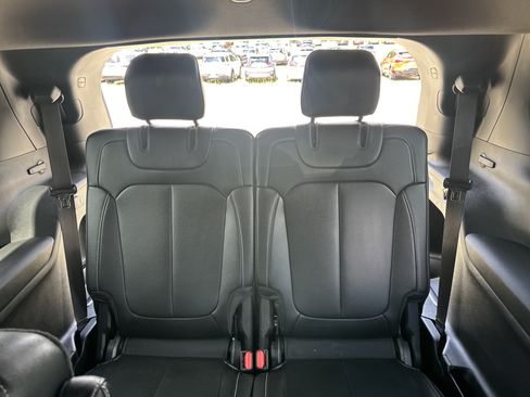 Used 2024 Jeep Grand Cherokee L Limited AWD/4WD image 25