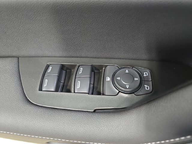 New 2025 Chevrolet Blazer LT FWD image 28