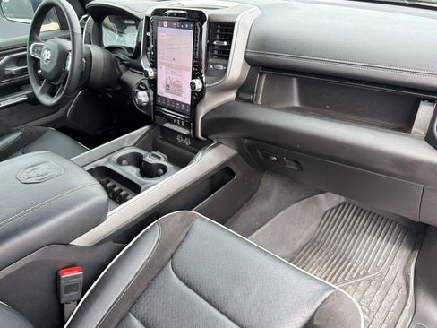 Used 2025 RAM 1500 Laramie w/ Sport Appearance Package AWD/4WD image 30