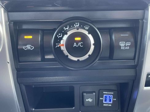 Used 2023 Toyota 4Runner SR5 Premium w/ Moonroof Package AWD/4WD image 37