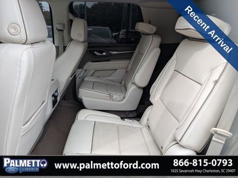 Used 2021 GMC Yukon Denali w/ Denali Premium Package AWD/4WD image 15
