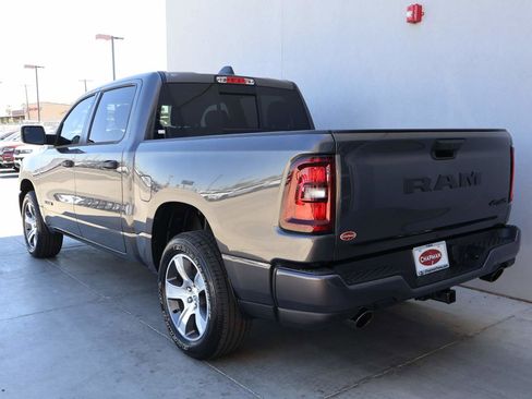 New 2026 RAM 1500 Express image 3