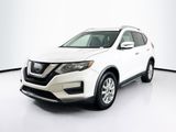 Used 2017 Nissan Rogue SV image 3