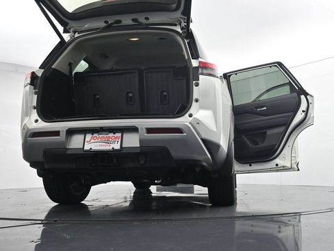 Used 2023 Nissan Pathfinder Platinum w/ Cargo Package AWD/4WD image 48