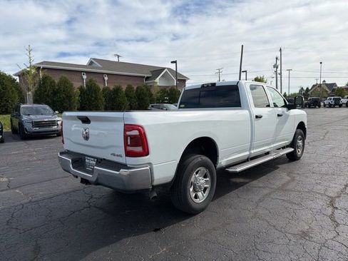 Used 2024 RAM 2500 Tradesman w/ Chrome Appearance Group AWD/4WD image 7