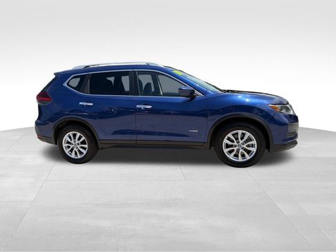Used 2018 Nissan Rogue SV FWD image 8