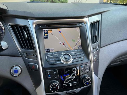 Used 2013 Hyundai Sonata Limited FWD image 8