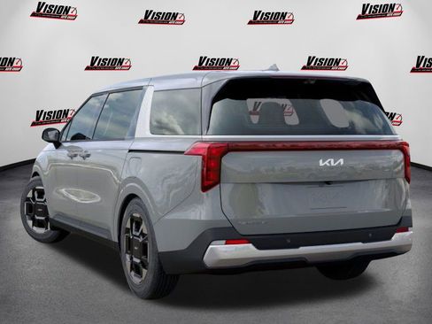 New 2025 Kia Carnival EX image 4