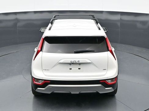 Used 2023 Kia Niro EX Touring FWD image 32