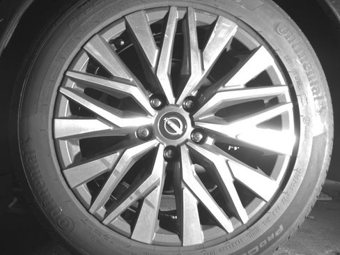 Used 2025 Nissan Altima 2.5 SV FWD image 14