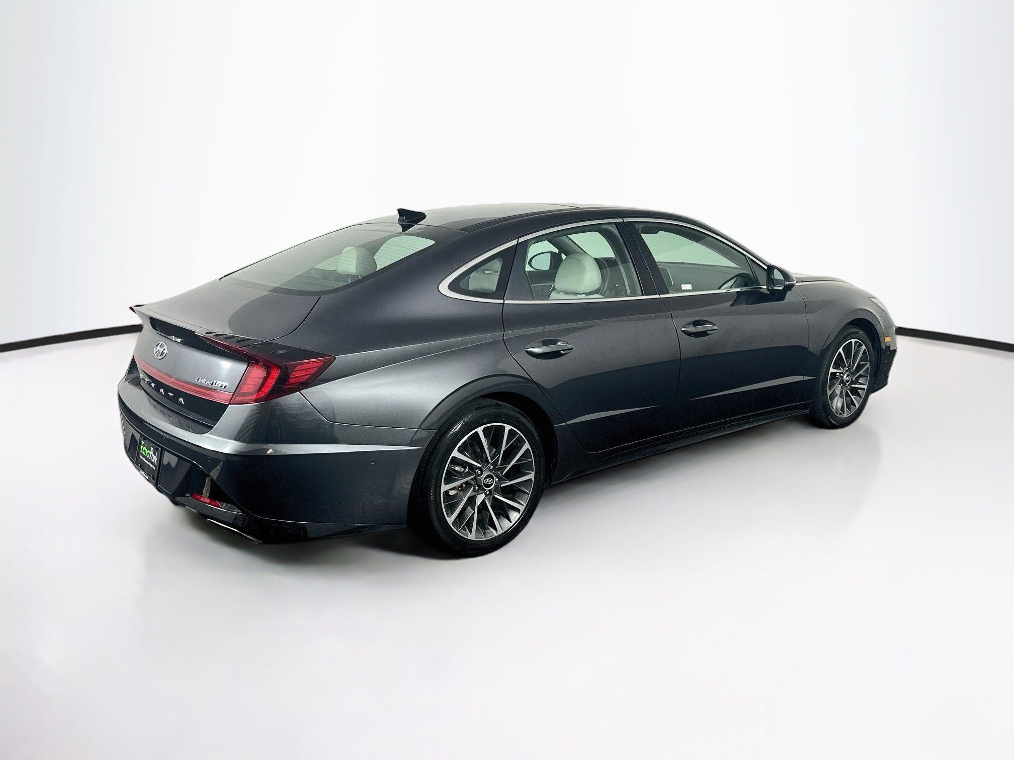 Used 2021 Hyundai Sonata Limited w/ Preferred Accessory Package FWD image 9
