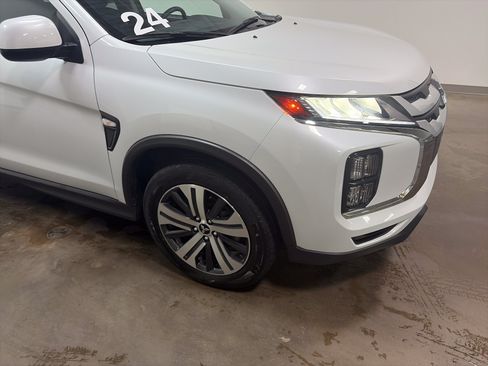 Used 2024 Mitsubishi Outlander Sport ES AWD/4WD image 32