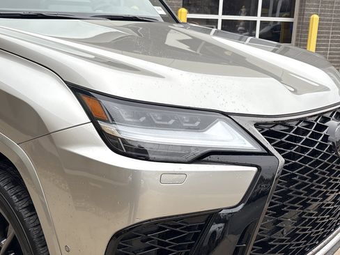 New 2025 Lexus LX 700h F Sport w/ Accessory Package (Z1) image 11