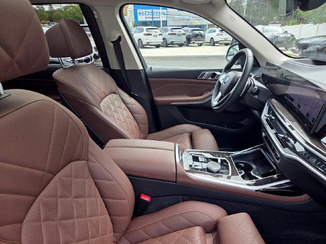 Certified 2024 BMW X7 xDrive40i AWD/4WD image 28