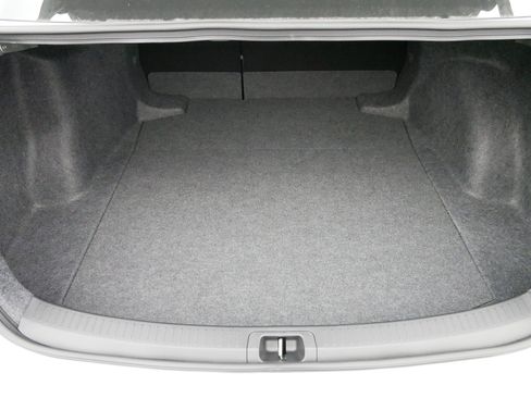 Certified 2025 Toyota Corolla LE image 18