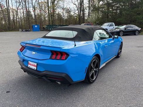 Used 2024 Ford Mustang Premium image 19