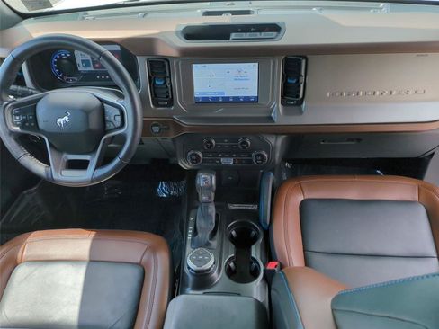 Used 2023 Ford Bronco Outer Banks AWD/4WD image 16