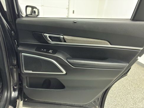Used 2022 Kia Telluride SX image 38