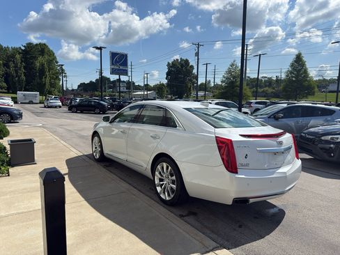 Used 2016 Cadillac XTS Luxury w/ Driver Awareness Package AWD/4WD image 5