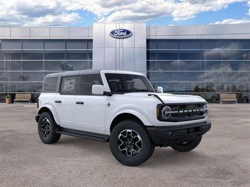 New 2026 Ford Bronco Outer Banks AWD/4WD image 7